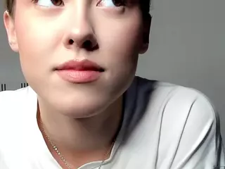 Gwen's Live Sex Cam Show