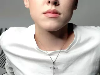 Gwen's Live Sex Cam Show