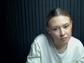 Gwen's Live Sex Cam Show