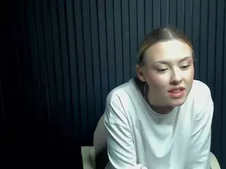 Gwen's Live Sex Cam Show