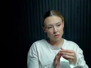 Gwen's Live Sex Cam Show