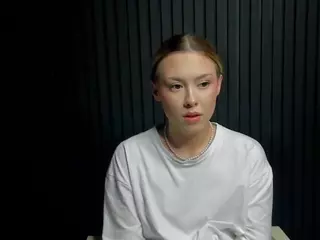 Gwen's Live Sex Cam Show