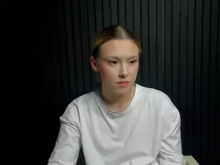 Gwen's Live Sex Cam Show