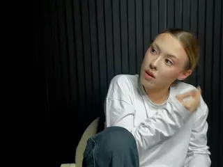 Gwen's Live Sex Cam Show
