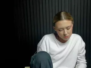 Gwen's Live Sex Cam Show