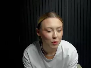 Gwen's Live Sex Cam Show