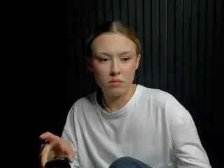 Gwen's Live Sex Cam Show