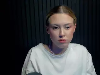Gwen's Live Sex Cam Show