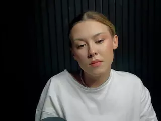 Gwen's Live Sex Cam Show