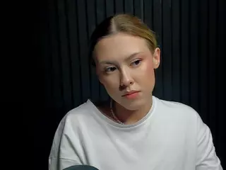 Gwen's Live Sex Cam Show