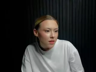 Gwen's Live Sex Cam Show