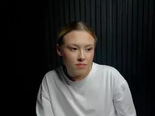 Gwen's Live Sex Cam Show
