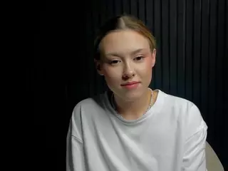 Gwen's Live Sex Cam Show