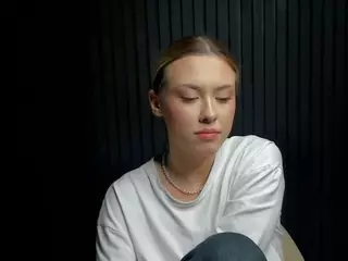 Gwen's Live Sex Cam Show