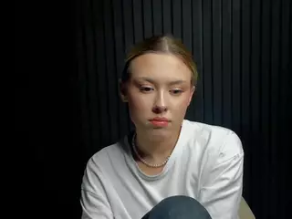 Gwen's Live Sex Cam Show
