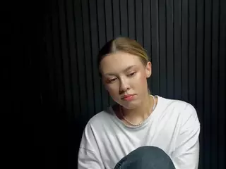 Gwen's Live Sex Cam Show