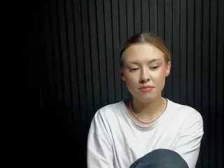 Gwen's Live Sex Cam Show