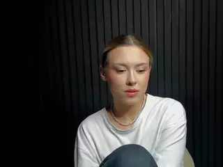 Gwen's Live Sex Cam Show