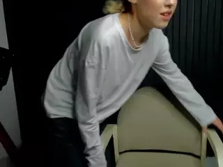 Gwen's Live Sex Cam Show
