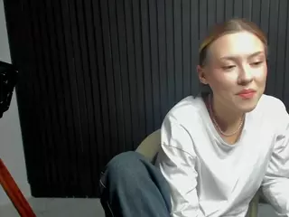 Gwen's Live Sex Cam Show