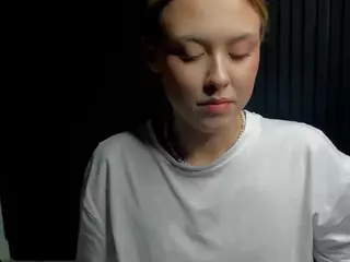 Gwen's Live Sex Cam Show