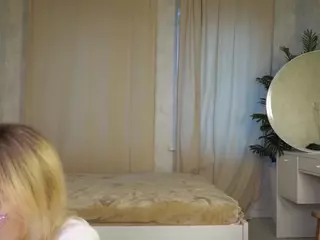 Gwen's Live Sex Cam Show