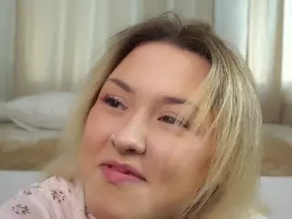 Gwen's Live Sex Cam Show