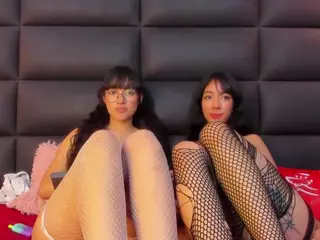 miss-gaia's Live Sex Cam Show