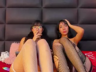 miss-gaia's Live Sex Cam Show
