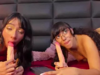 miss-gaia's Live Sex Cam Show
