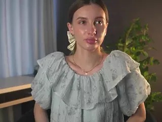 PrimroseAlliston's Live Sex Cam Show