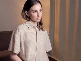 PrimroseAlliston's Live Sex Cam Show