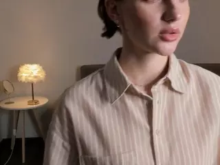 PrimroseAlliston's Live Sex Cam Show