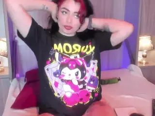 Scarlet's Live Sex Cam Show