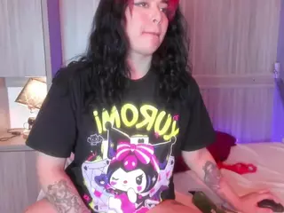 Scarlet's Live Sex Cam Show