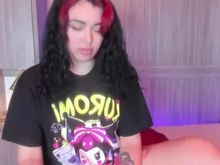Scarlet's Live Sex Cam Show