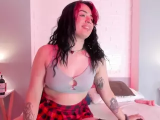 Scarlet's Live Sex Cam Show