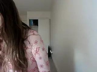shelbistheshloth's Live Sex Cam Show