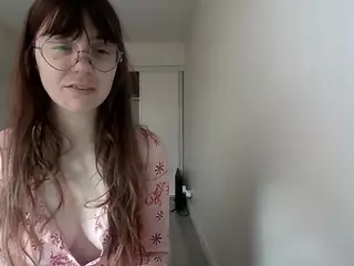 shelbistheshloth's Live Sex Cam Show