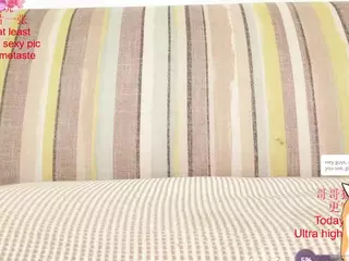 Tastemystrawberry's Live Sex Cam Show