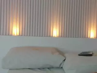 Violet-Roux's Live Sex Cam Show