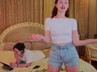 WiloneClutter's Live Sex Cam Show