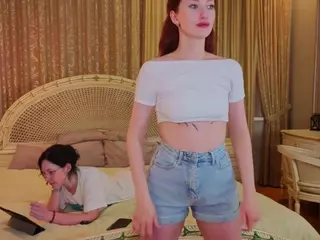 WiloneClutter's Live Sex Cam Show