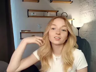 EdinaCroswell's Live Sex Cam Show