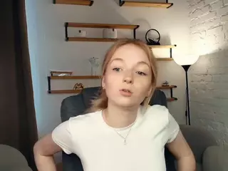 EdinaCroswell's Live Sex Cam Show