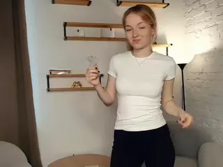 EdinaCroswell's Live Sex Cam Show