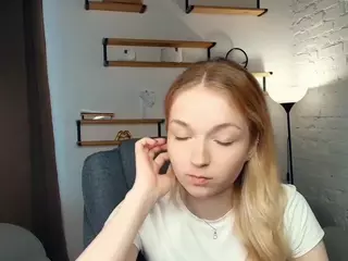 EdinaCroswell's Live Sex Cam Show