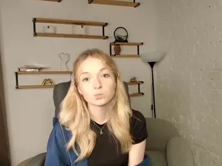 EdinaCroswell's Live Sex Cam Show
