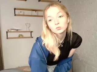 EdinaCroswell's Live Sex Cam Show