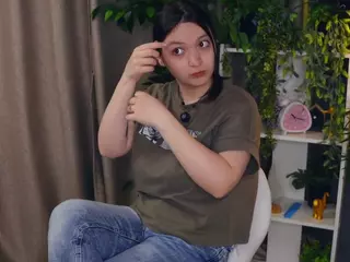 Mae's Live Sex Cam Show